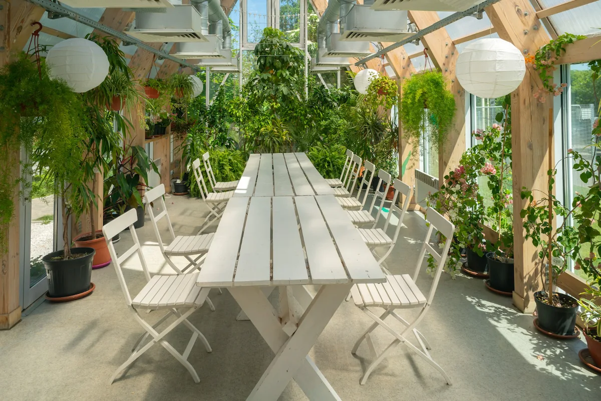 Desain Rooftop untuk Dining Room
